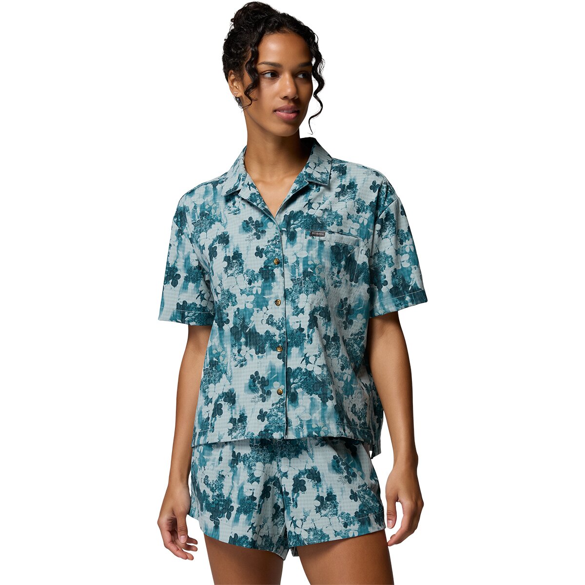 Columbia Women's Sucker for Summer Print Short-Sleeve Shirt in Crushed Blue / Florage - Size: Large