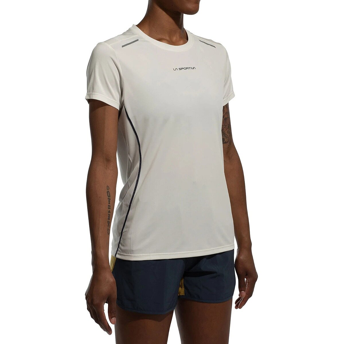 La Sportiva Women's Tracer T-Shirt in Chalk / Night Sky - Size: Medium