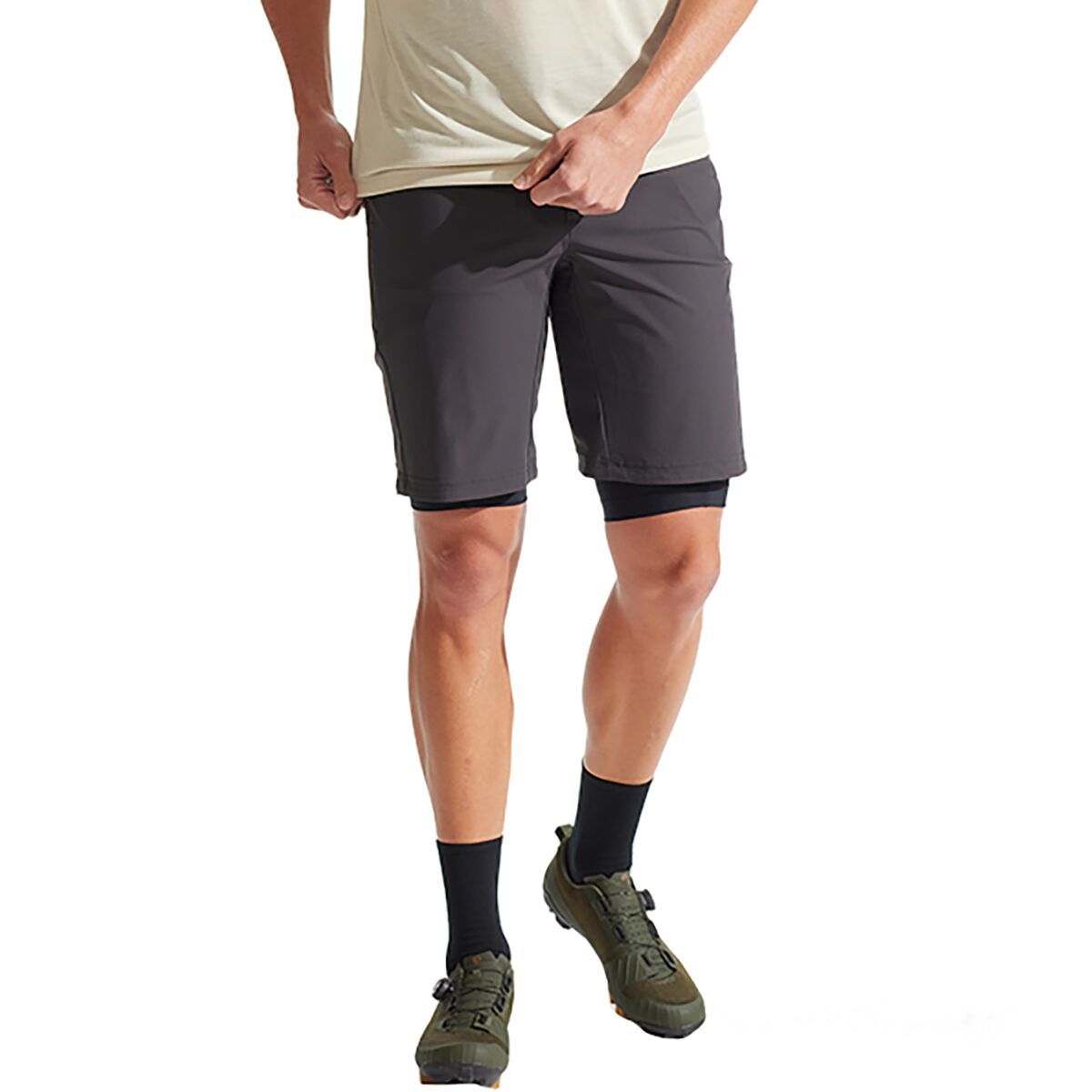 PEARL iZUMi Men's Expedition Shell Short in Phantom - Size: 28