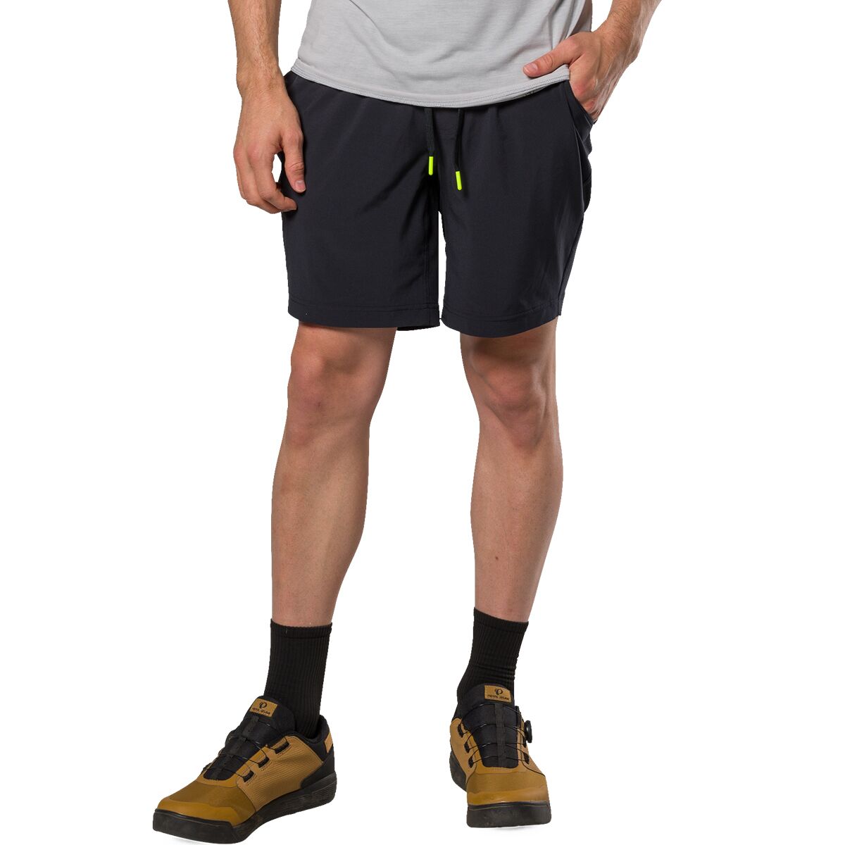 PEARL iZUMi Men's Canyon Active 8in Short in Black - Size: Medium