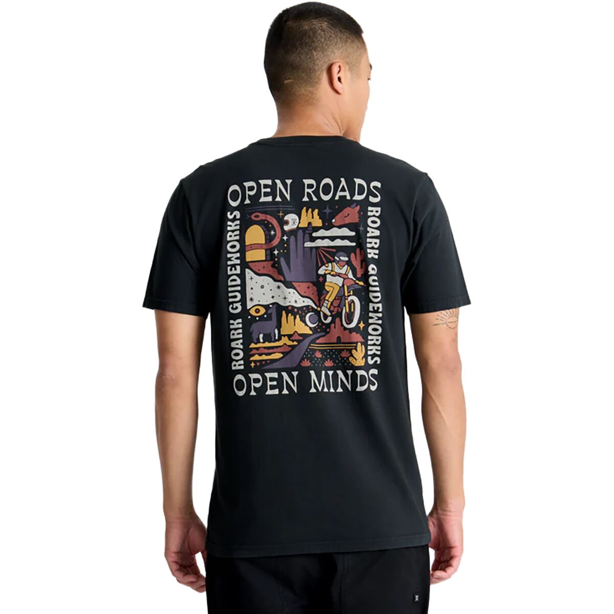 Roark Men's Atacame Guideworks T-Shirt in Black - Size: Medium