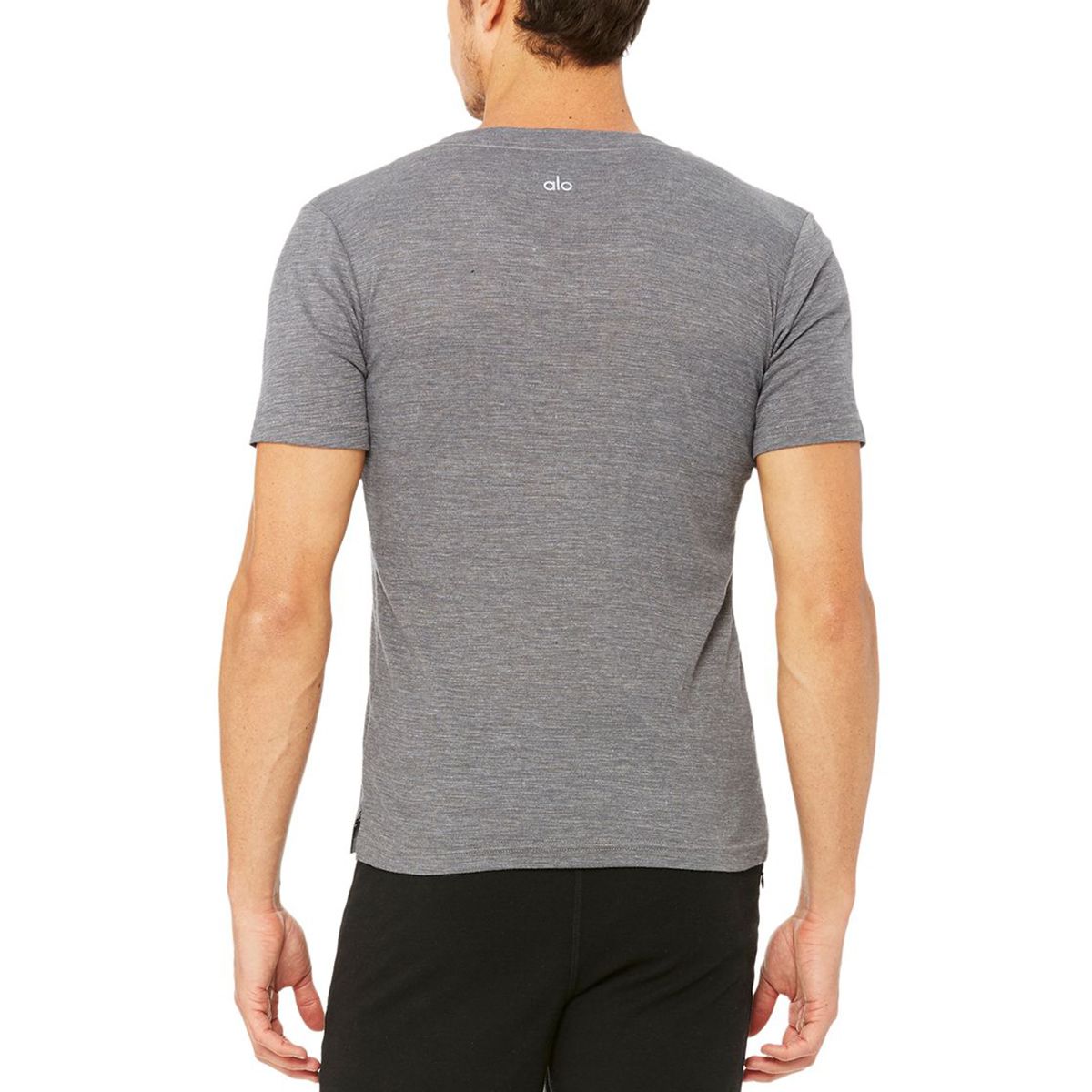 ALO YOGA Easy V-Neck T-Shirt - Men's - Men