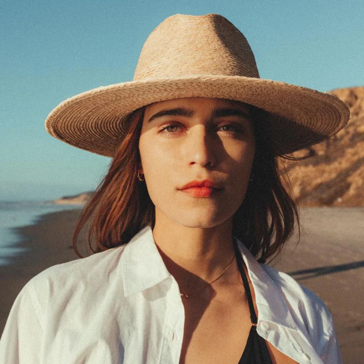 UNISEX STYLE
FIELD PROPER STRAW HAT Brimmed Field Hat - Burlap Straw – Ball and Buck main image 3