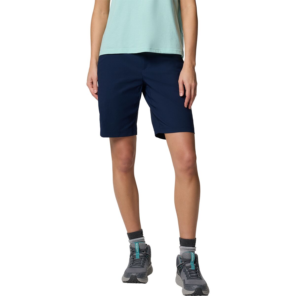 Columbia Women's Leslie Falls II 9in Long Short in Collegiate Navy - Size: 4