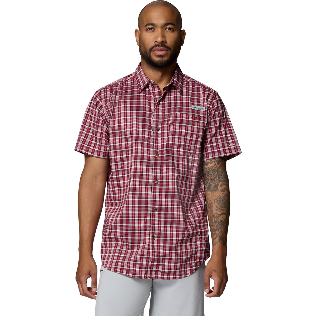 Columbia Men's Harbor Peak Short-Sleeve Shirt in Beet Offshore Tartan - Size: Small