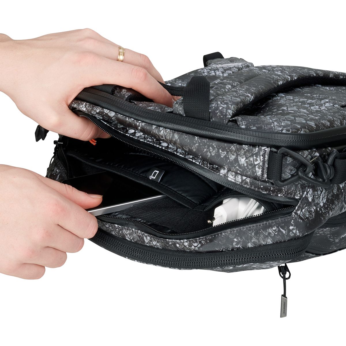 Mammut Seon 3 Way 18L Backpack - Hike & Camp