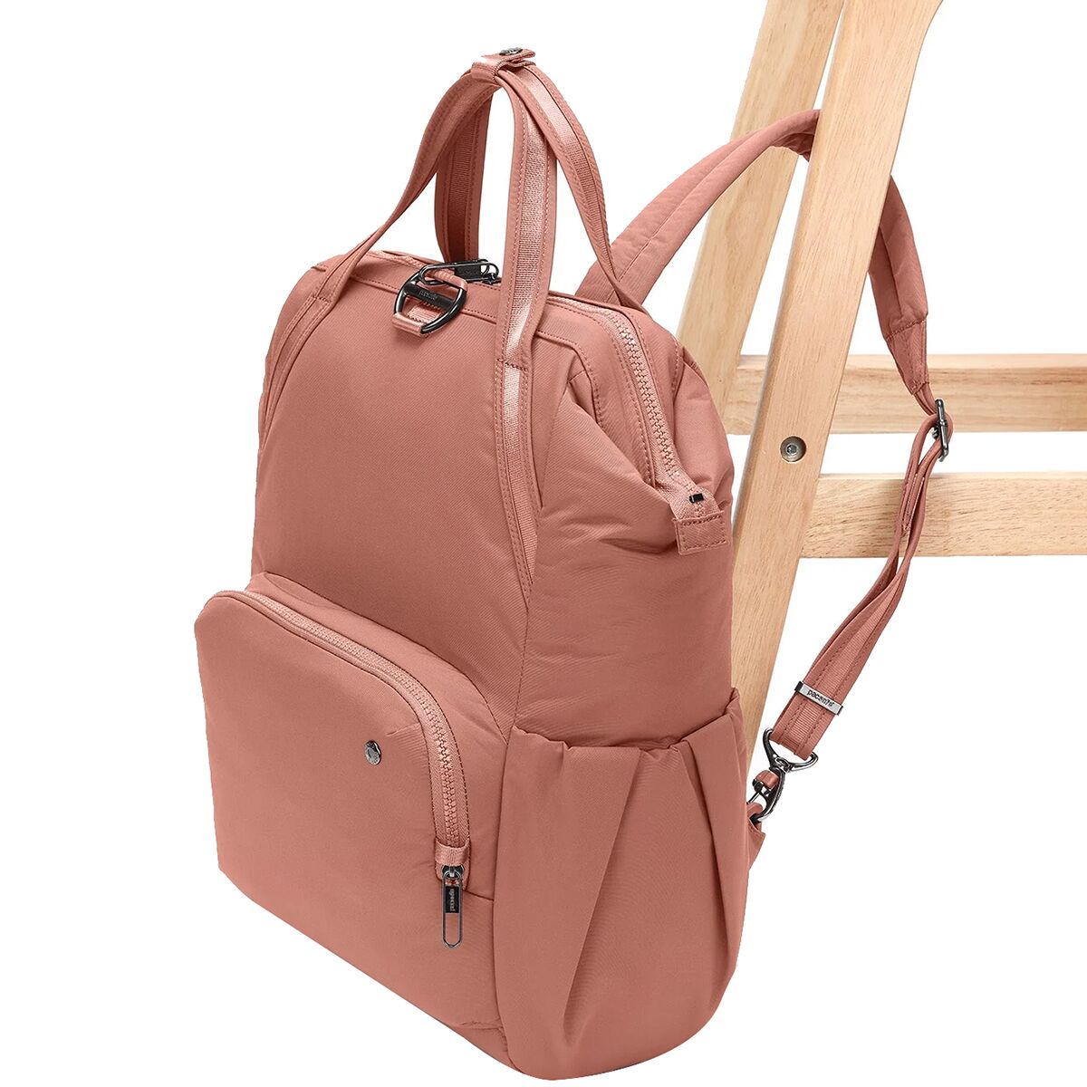 Pacsafe Citysafe CX 17L Backpack - Hike & Camp