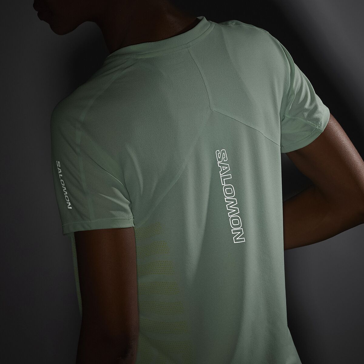 (取寄) サロモン レディース センス エアロ GFX Tシャツ - ウィメンズ Salomon women Sense Aero GFX T-Shirt - Women's Aqua Foam/Sulphur Spring Salomon Sense Aero GFX T-Shirt - Women's - Clothing