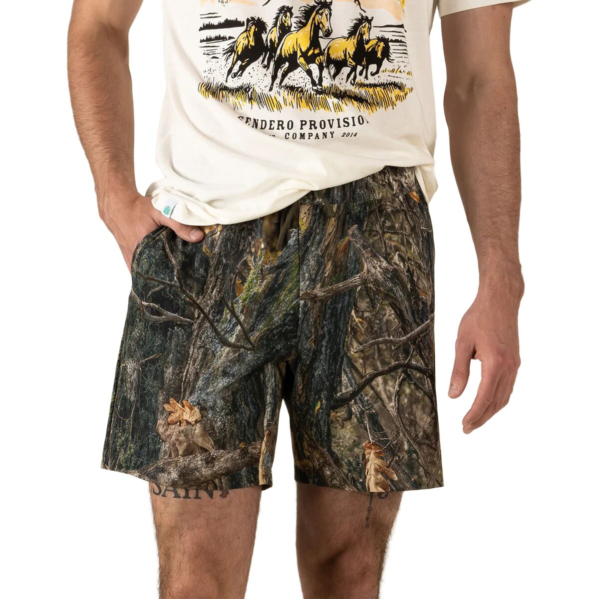 Sendero Provisions Co. Men's Bajada Hybrid Short in Will Tree Camo - Size: Medium