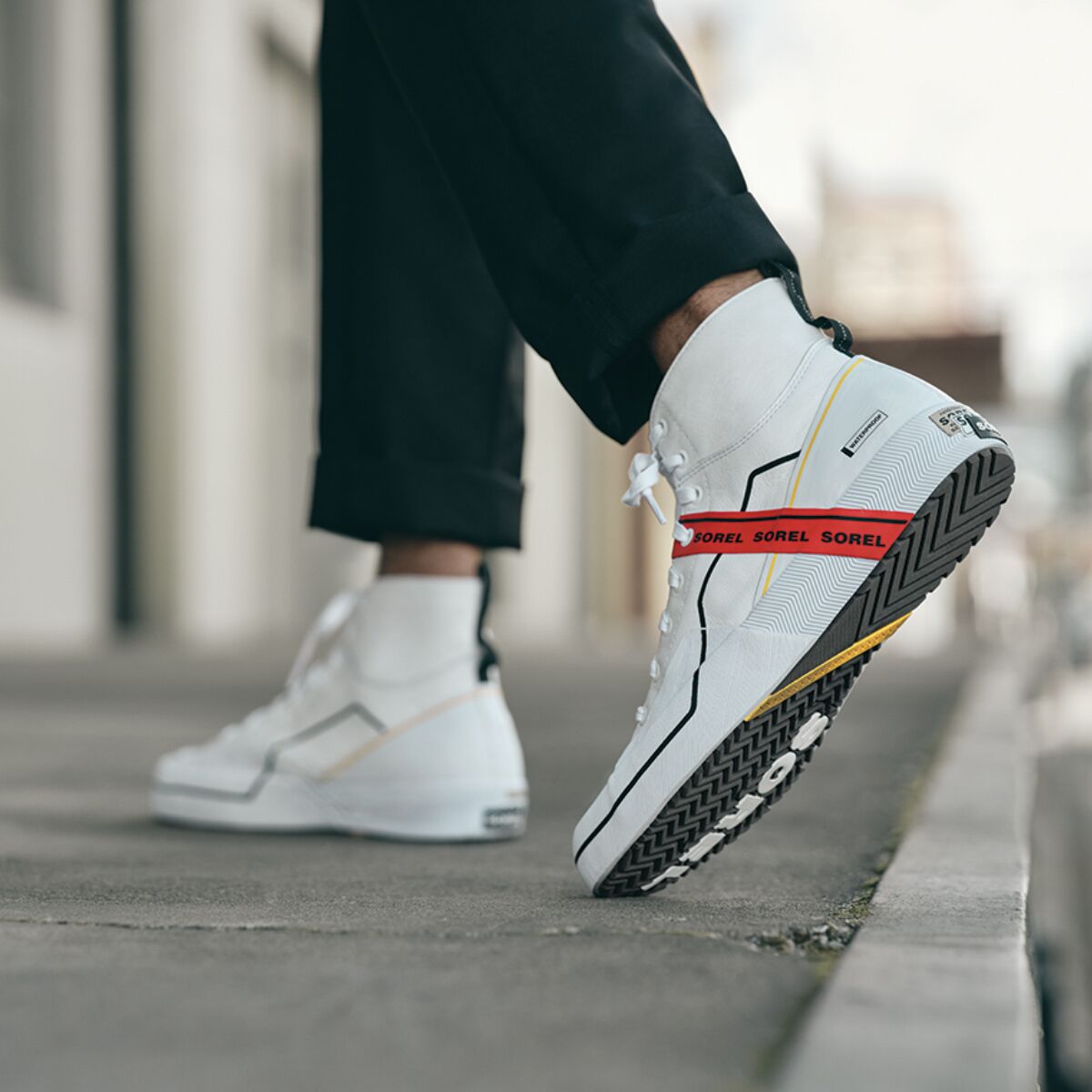 sorel grit sneaker