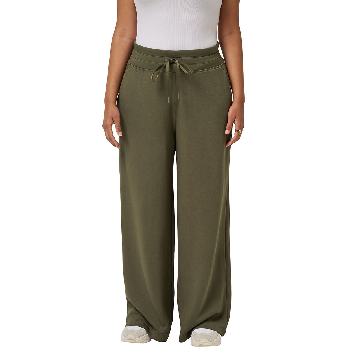 TravisMathew Women's Skyloft Soft Wide Leg Pant in Grape Leaf - Size: XS