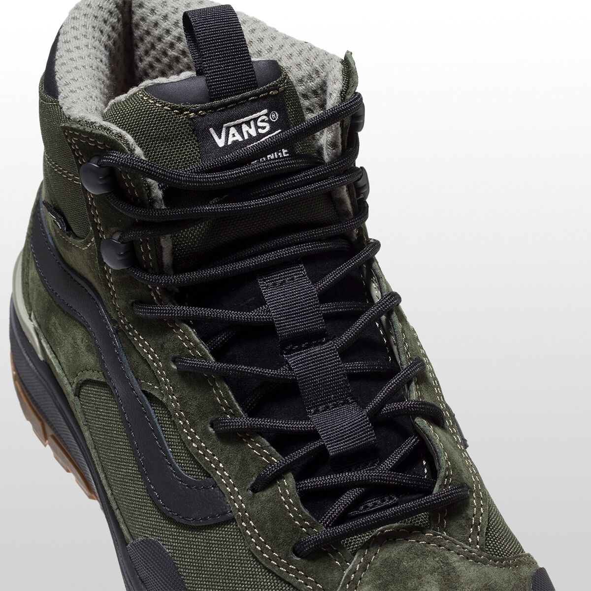 ? Vans Cerus Hi MTE Boot A Review Of The Vans MTE Crestline Waterproof Shoes main image 3