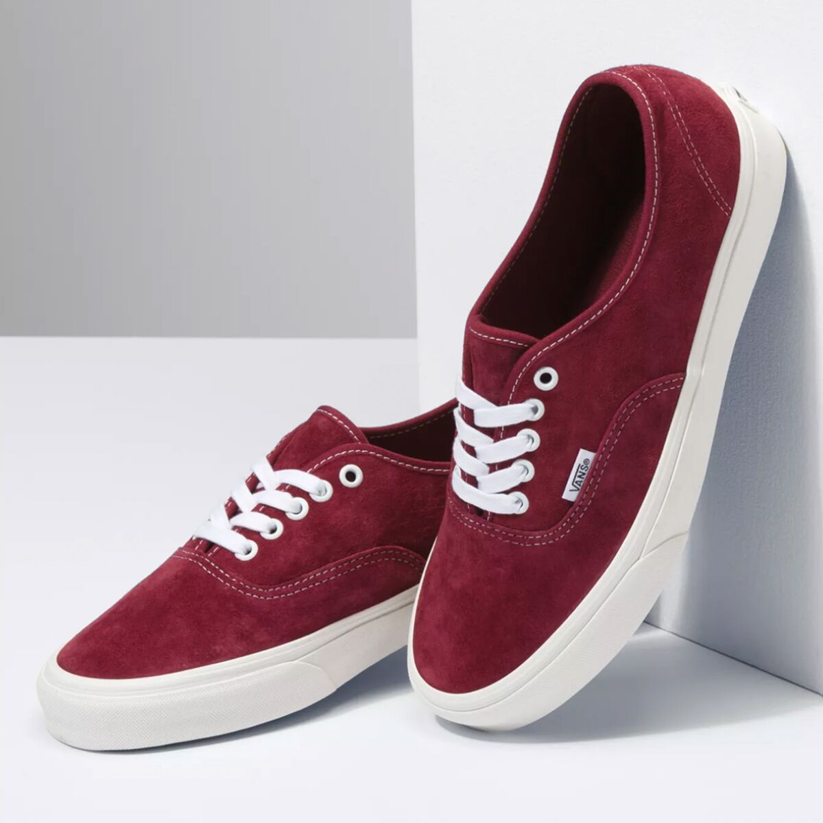 Vans Pig Suede Authentic Shoe - Men's - Men