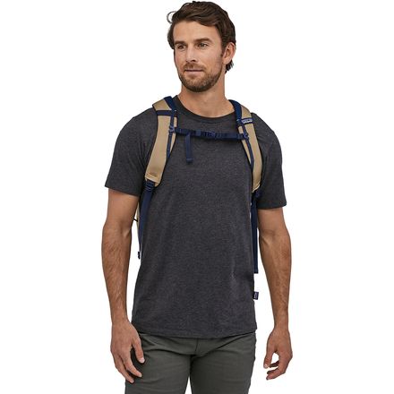 best carry on backpack for international travel men Best Carry-on Travel Backpacks
