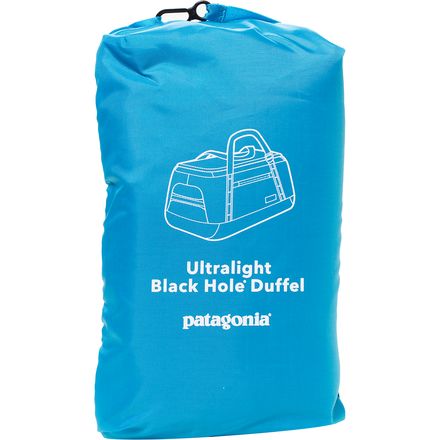 patagonia lightweight black hole duffel dimensions 40L A padded base offers optimum protection against rough surfaces and hard knocks during strong use Patagonia Black Hole® Duffel Bag