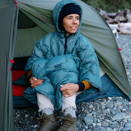 MFH Coperta Militare Multiuso 08530: Trapunta Fodera Poncho Leggera (700g) - 210x150 Cm. Perfetta Per Campeggio, Trekking, Sopravvivenza Outdoor